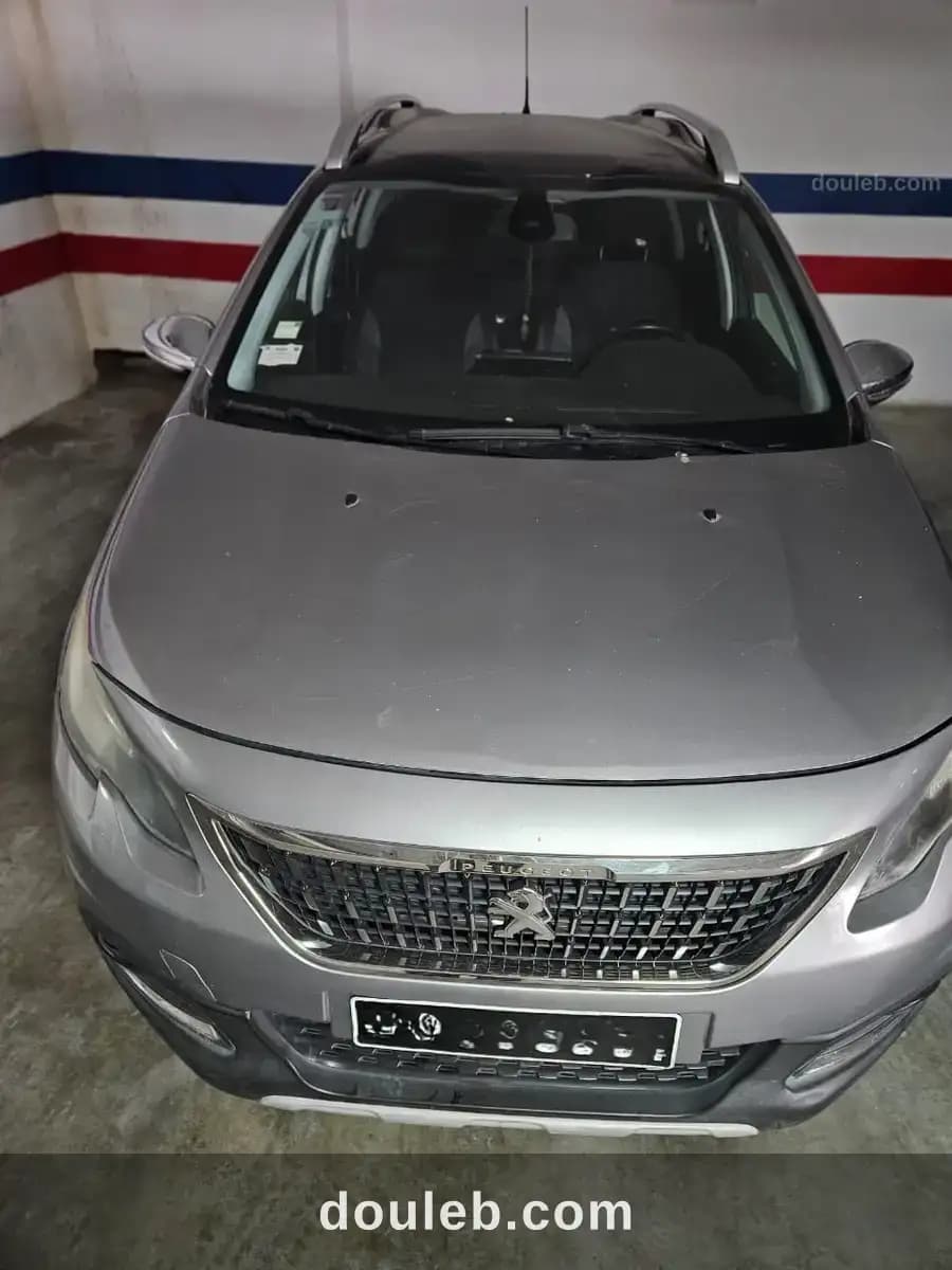 Peugeot 2008 5cv à Tunis