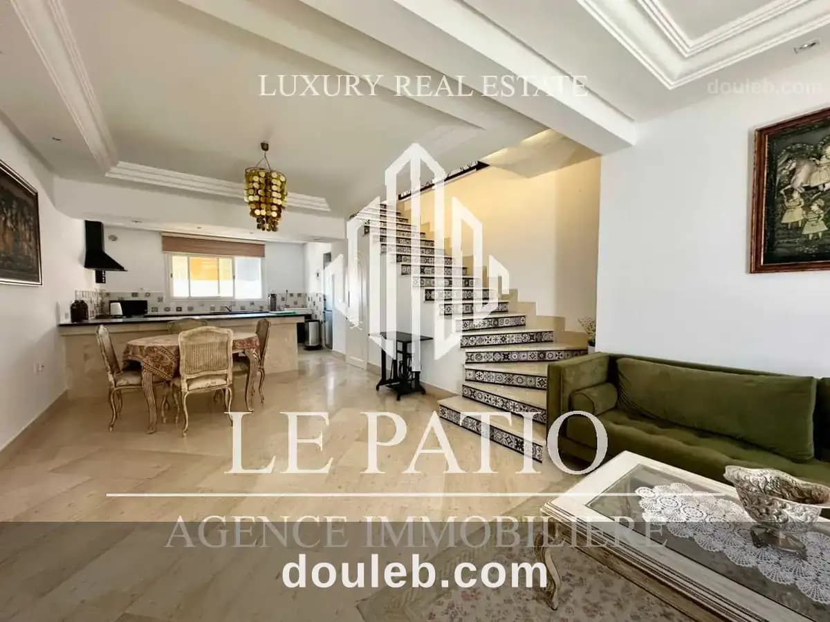 Duplex s3 meuble avec une terrasse à Tunis