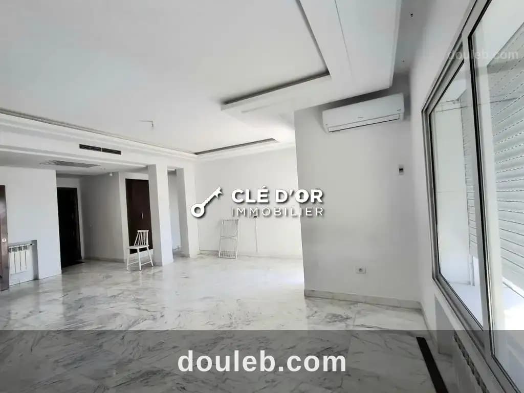 Appartement s4 a aïn zaghouan nord à Tunis