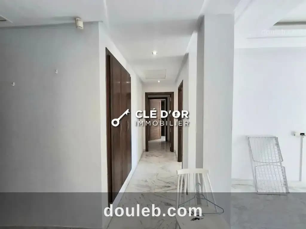 Appartement s4 a aïn zaghouan nord - Miniature 5