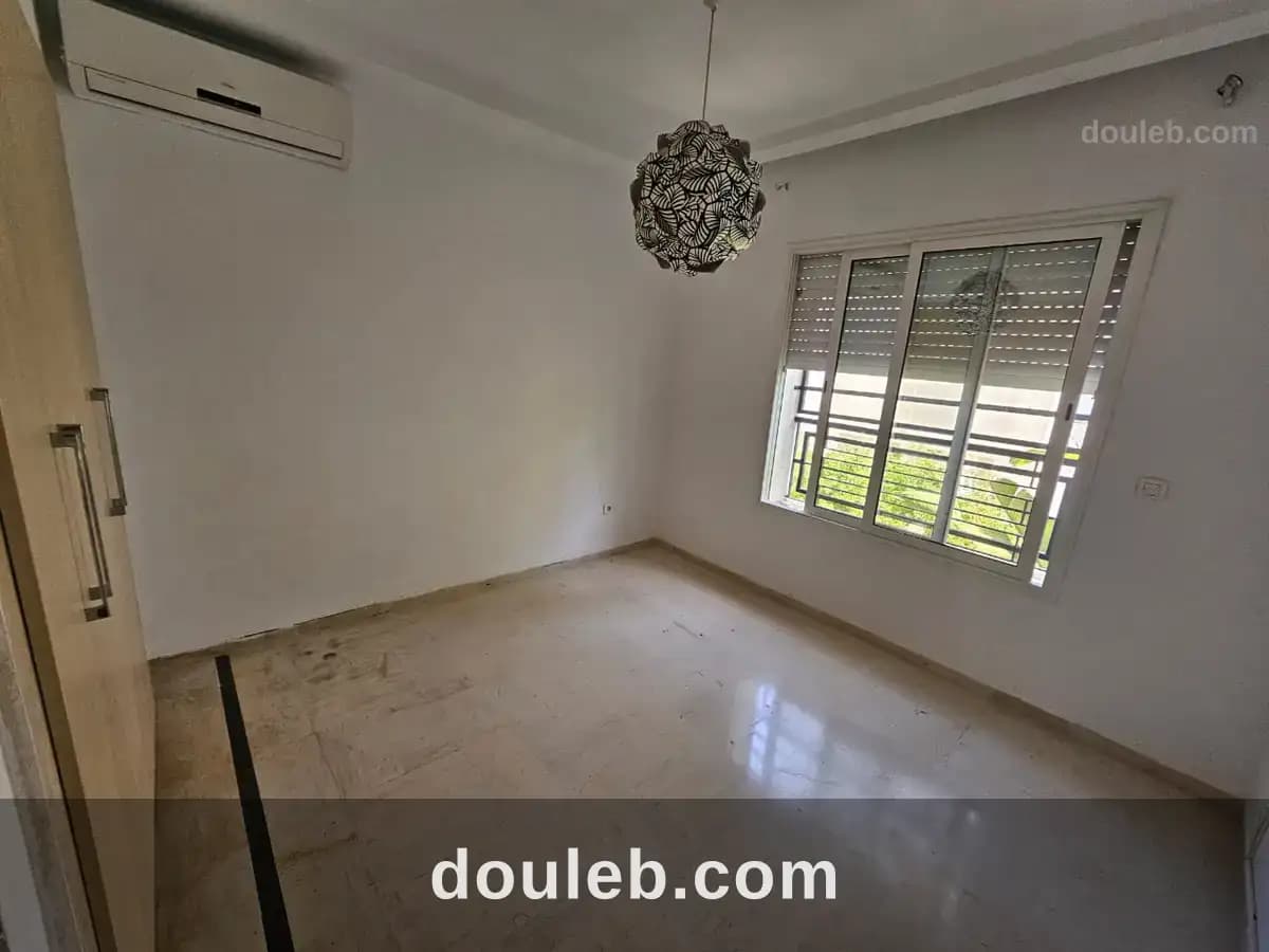 Duplex avec piscine à la soukra - Miniature 4