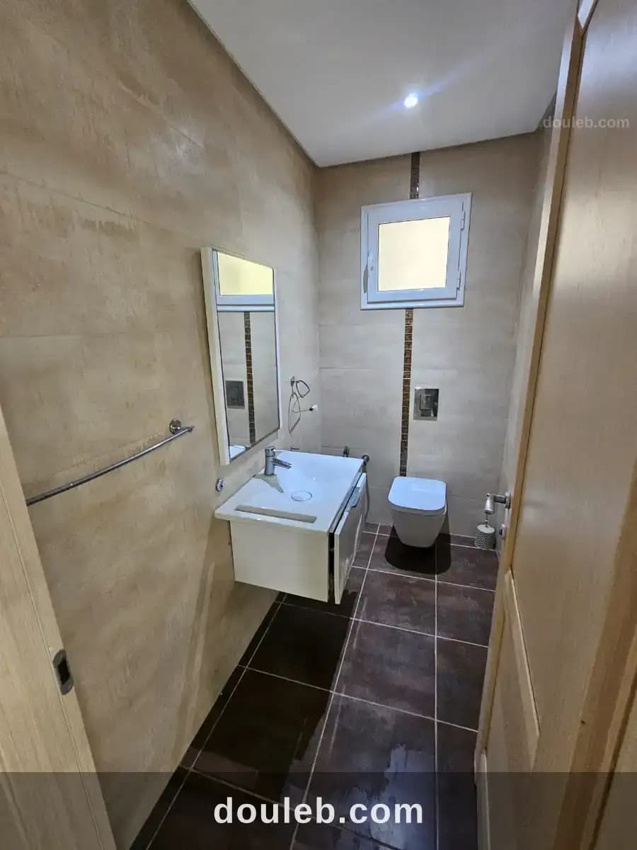 Duplex avec piscine à la soukra - Miniature 5