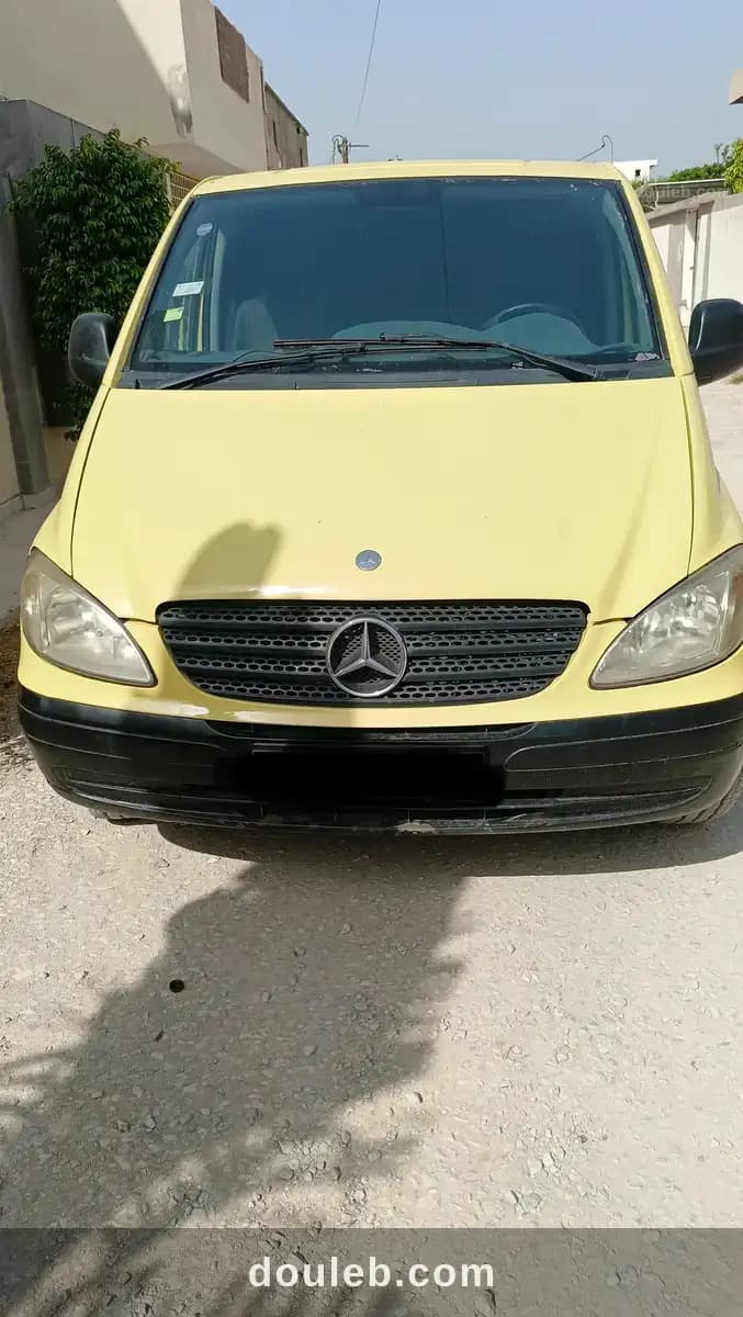 Mercedes vito à Ariana