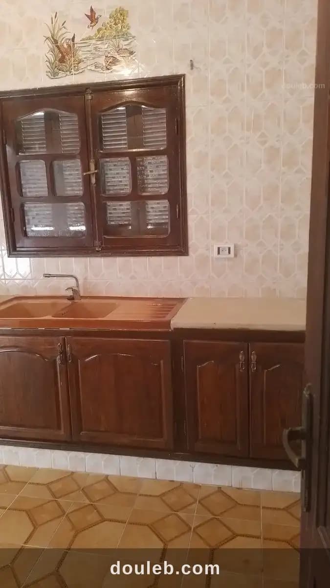 Dans une residence à Ariana