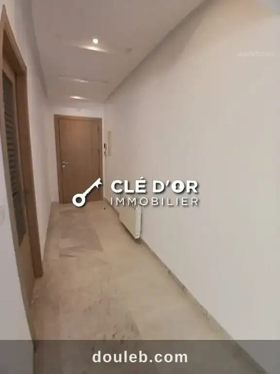Appartement s2 a ain zaghouan nord à Tunis