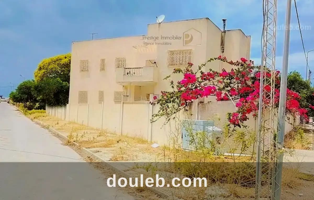 Villa duplex à 2 niveaux à Nabeul