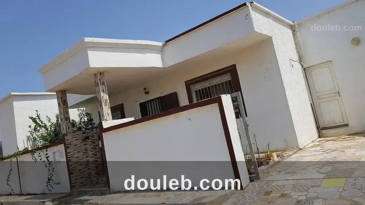 Villa et studio ds 221m2 el haouaria - Miniature 2
