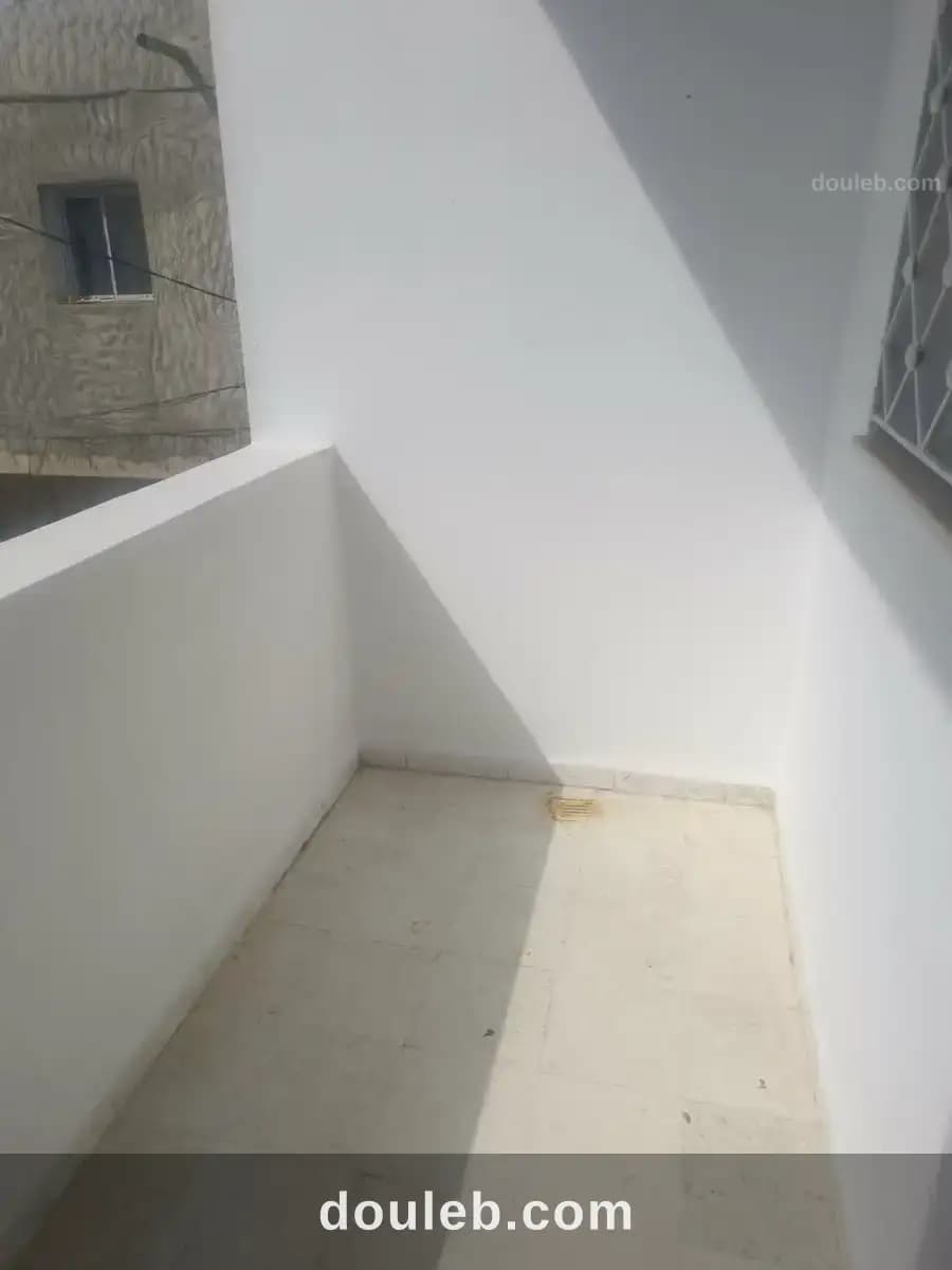 Première étage d'une maison - Miniature 5