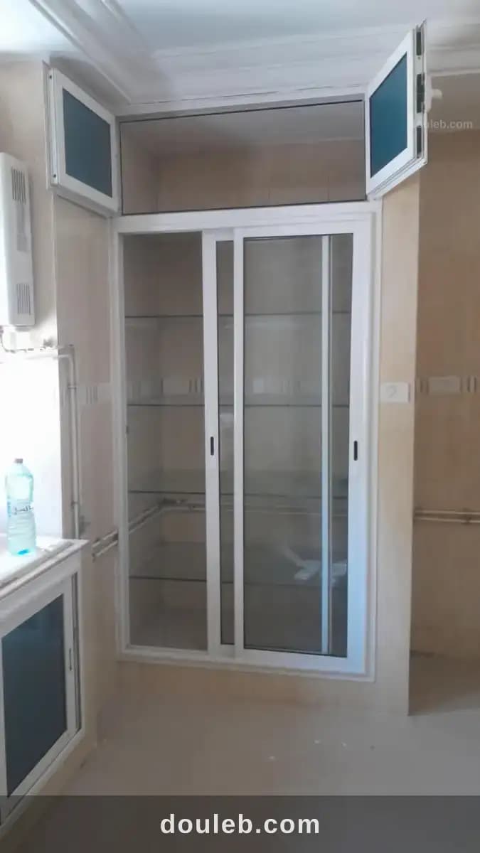 Salon plus 02 chambres a yasminet benarous à Ben Arous
