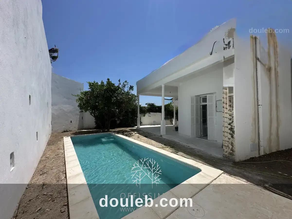 Villa neuf avec pisicne et jardin à carthage à Tunis