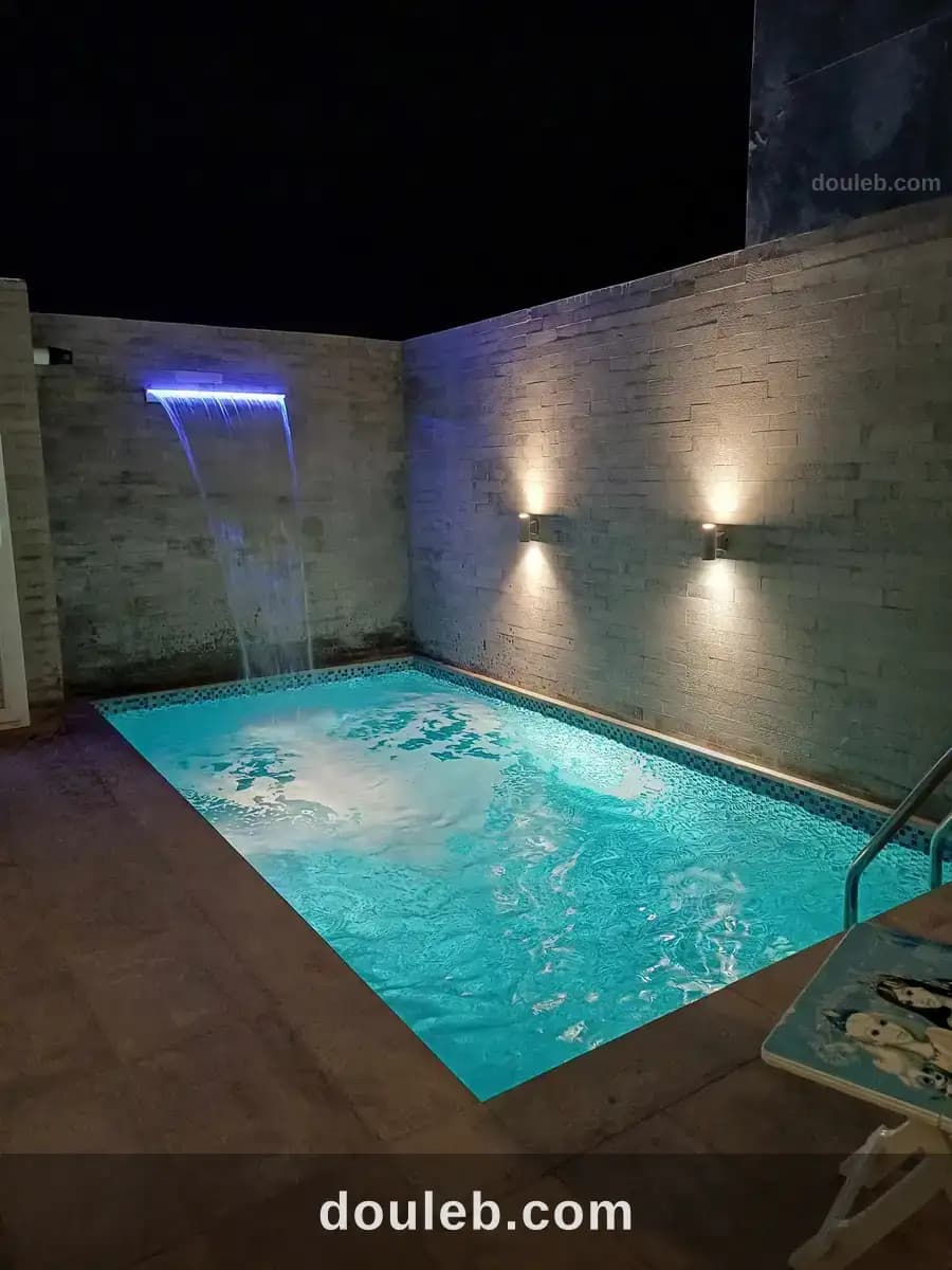 Villa triplex avec piscine - Miniature 3
