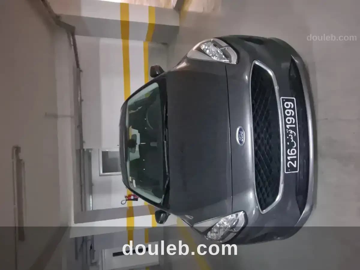 Ford fiesta titanium premiére main à Ariana