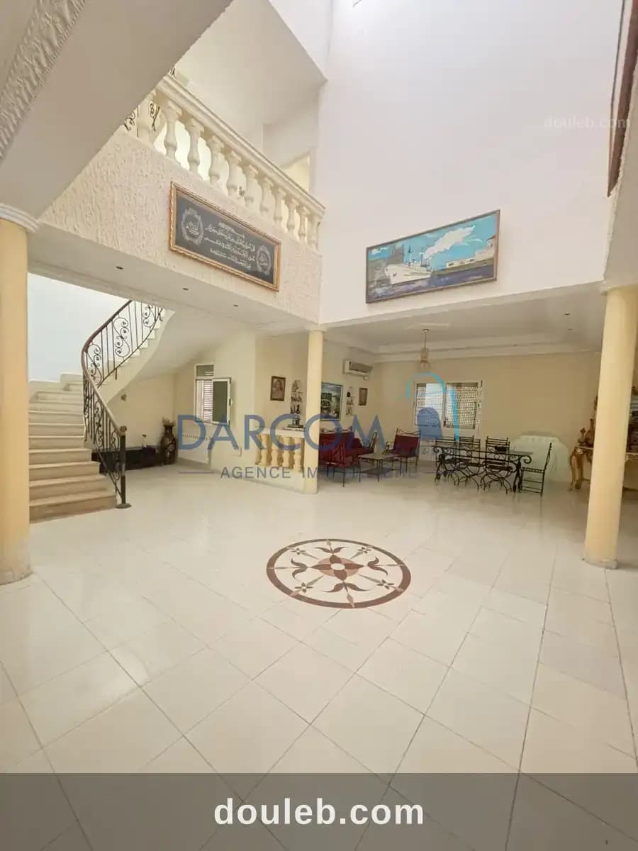 Villa 1000 m la soukra - Miniature 2