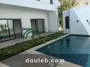 Une villa s4 avec piscine et jardin ref529a à Tunis