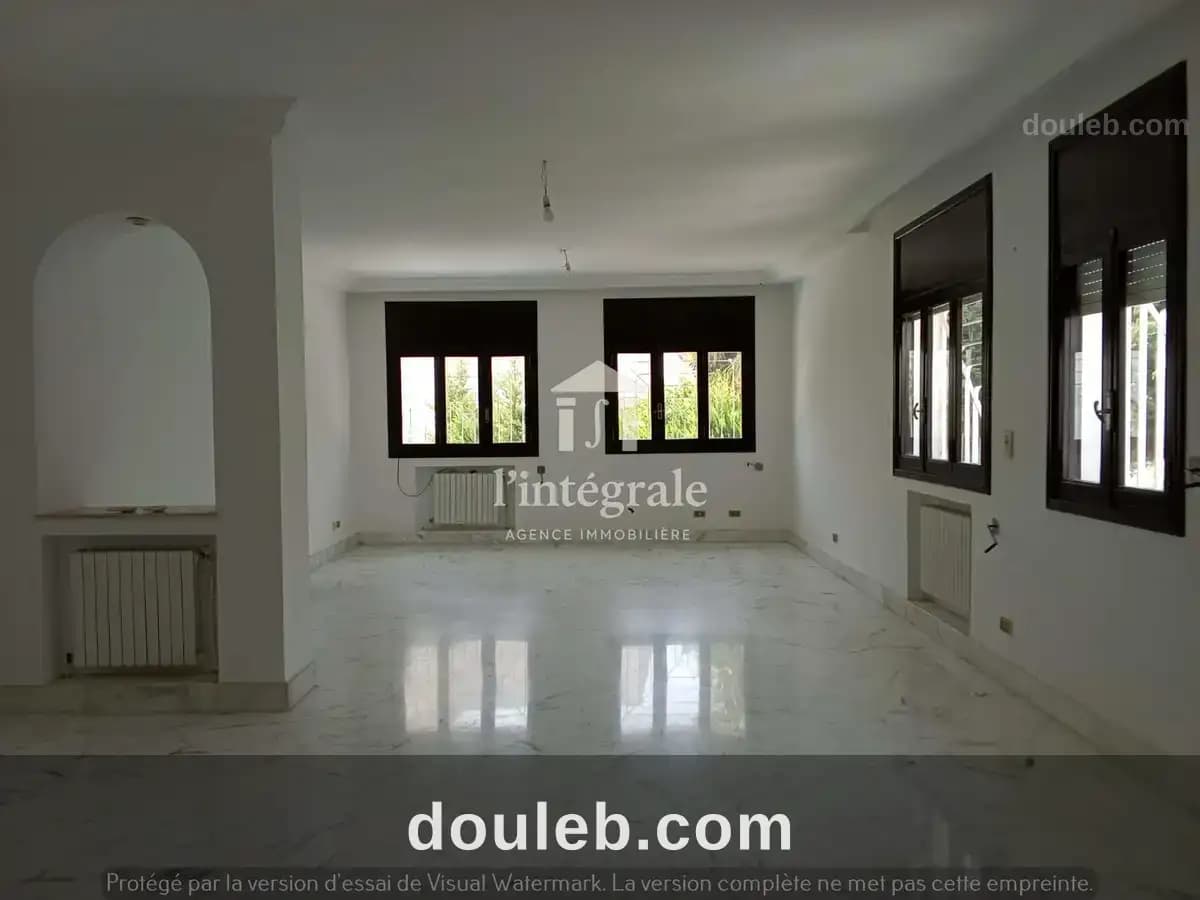 Etage de villa s3 à Tunis