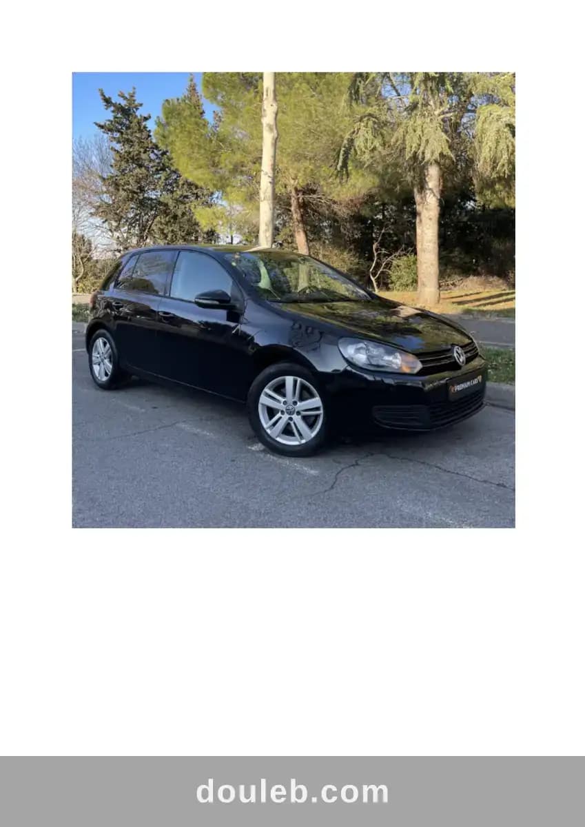 Voiture golf a saisir à Kasserine