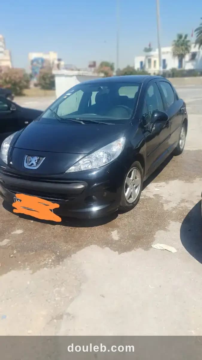 Peugeot 207 diesel dci - Miniature 2
