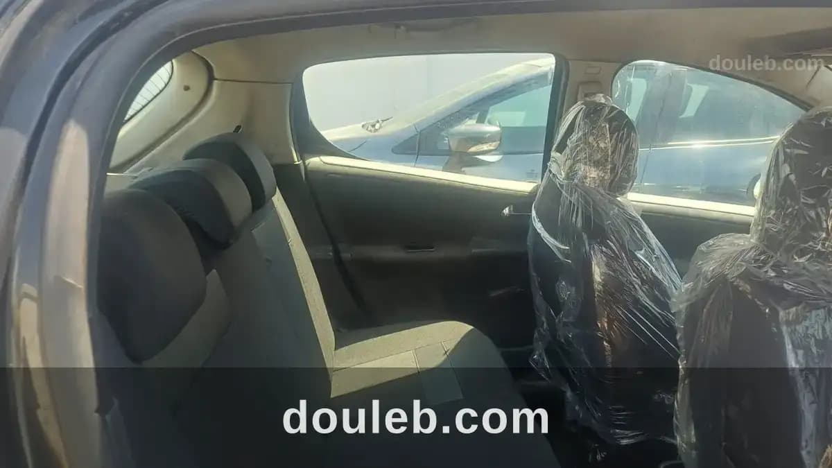 Peugeot 207 diesel dci - Miniature 4