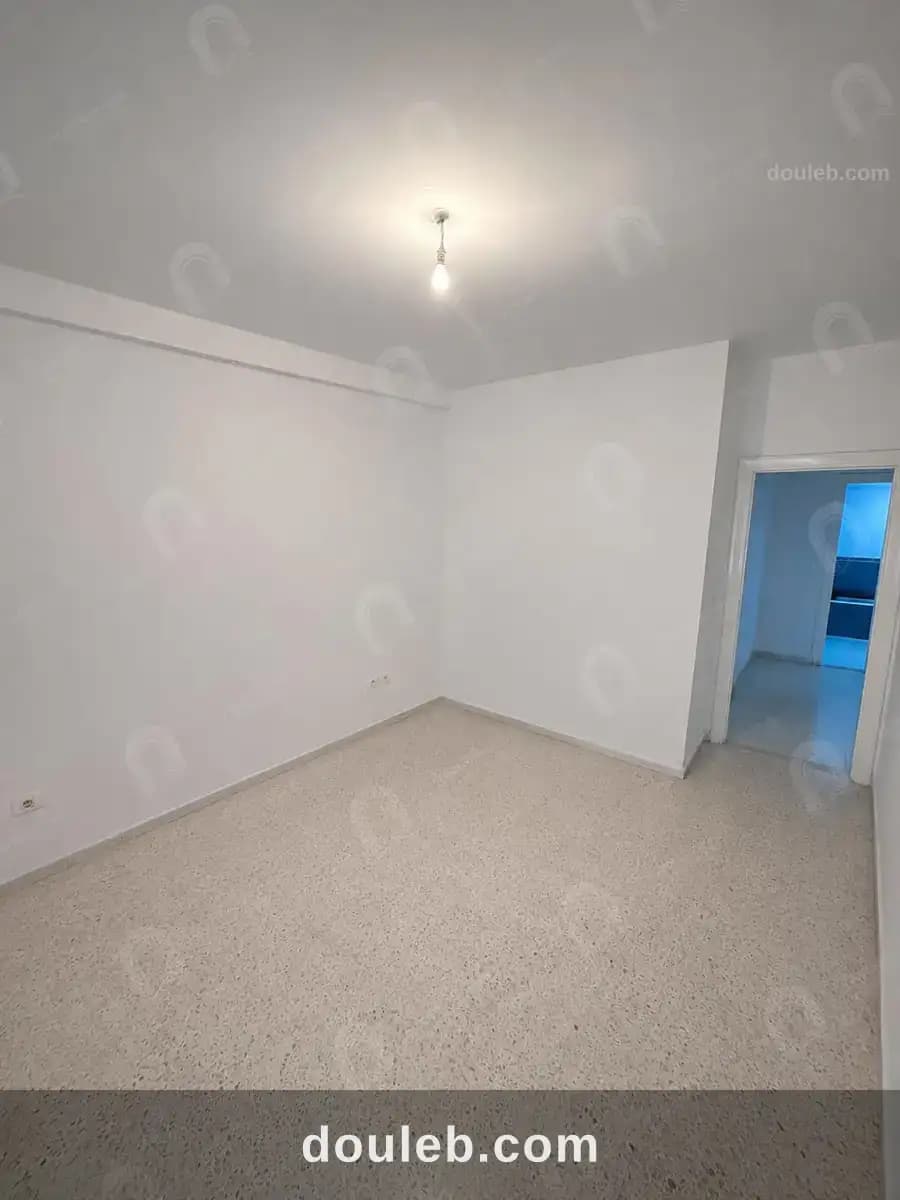 Appartement s2 situé au rdc au bardo 2 ras tabia - Miniature 5