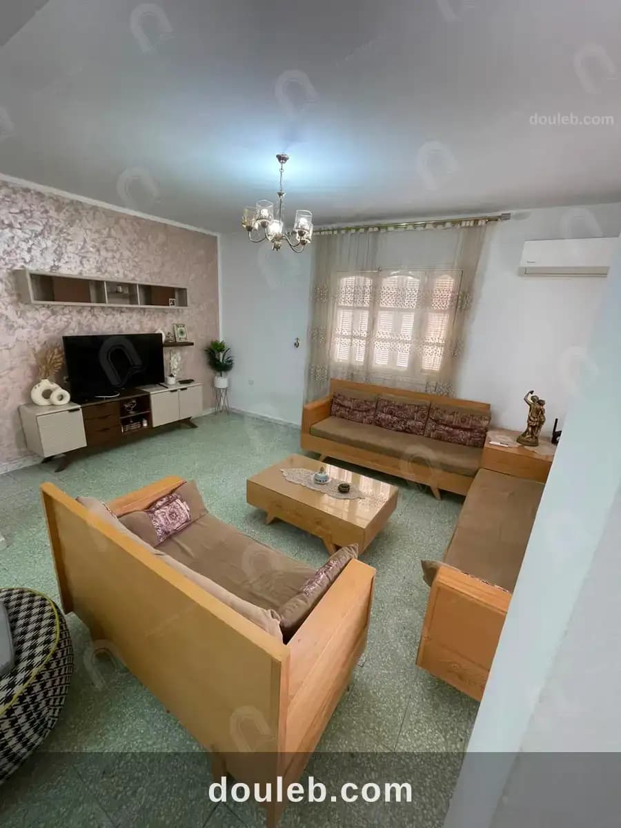 Etage de villa 2s2 hst au bardo hedi haker à Tunis