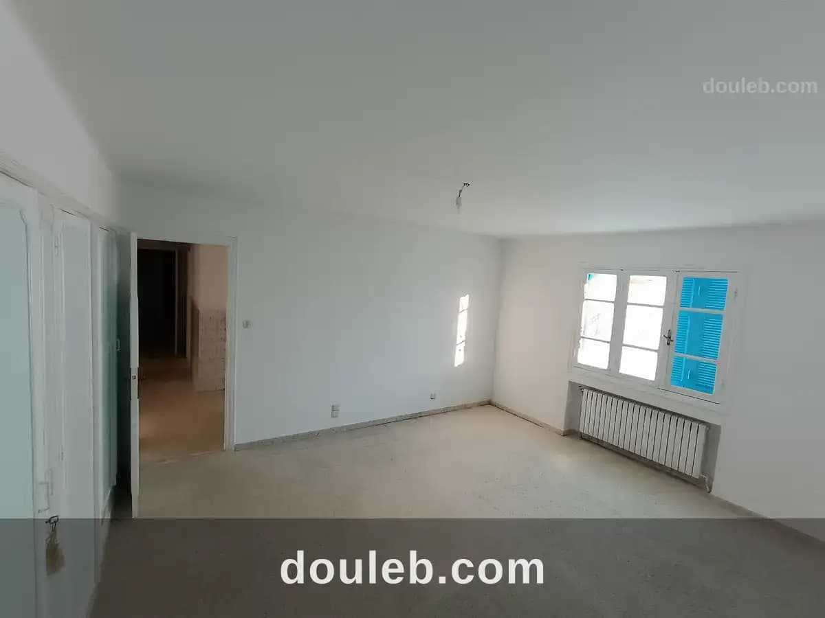 Rez de jardin de villa indépendant de 520 m2 - Miniature 3
