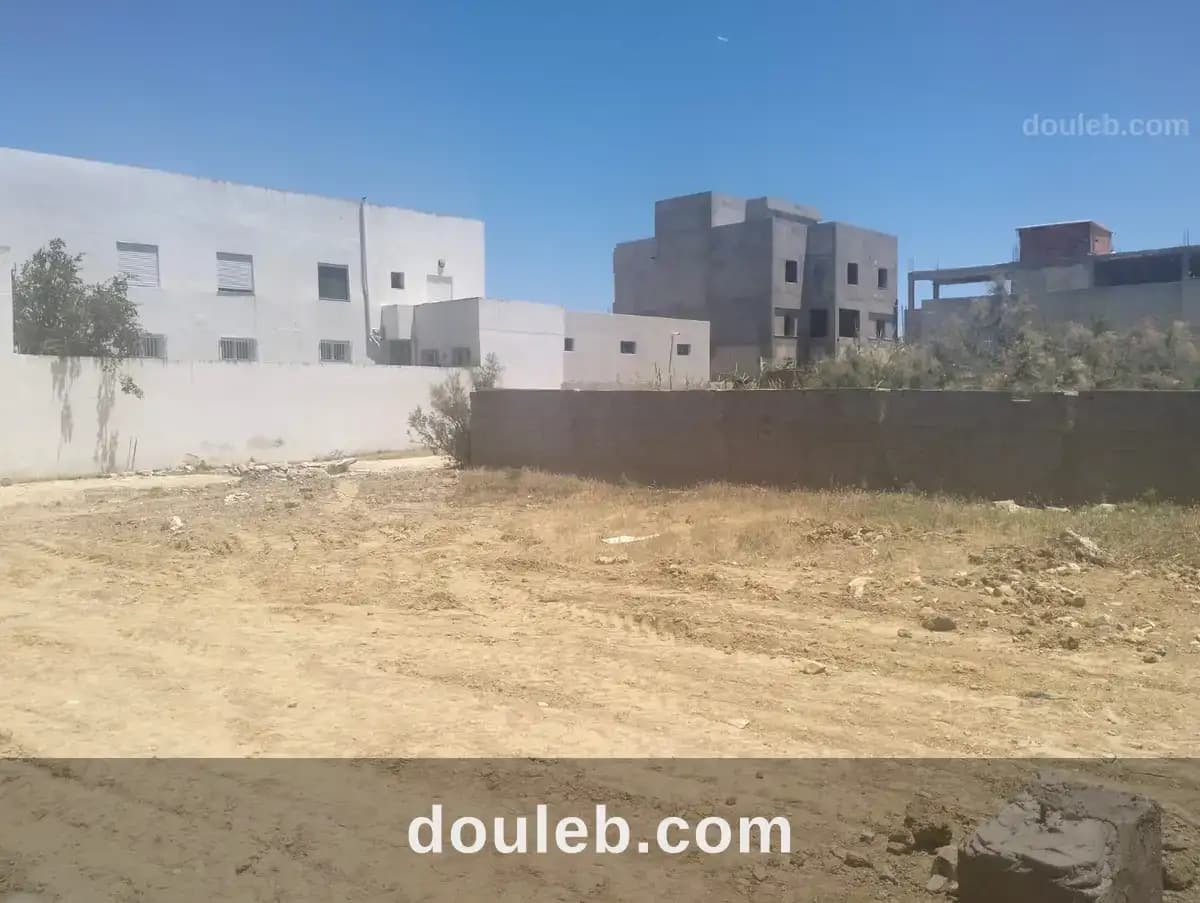 415 m titré la poste de raoued à Ariana