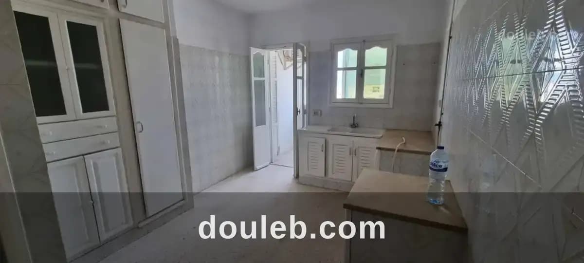 Appartement lumineux avec emplacement stratégique - Miniature 3