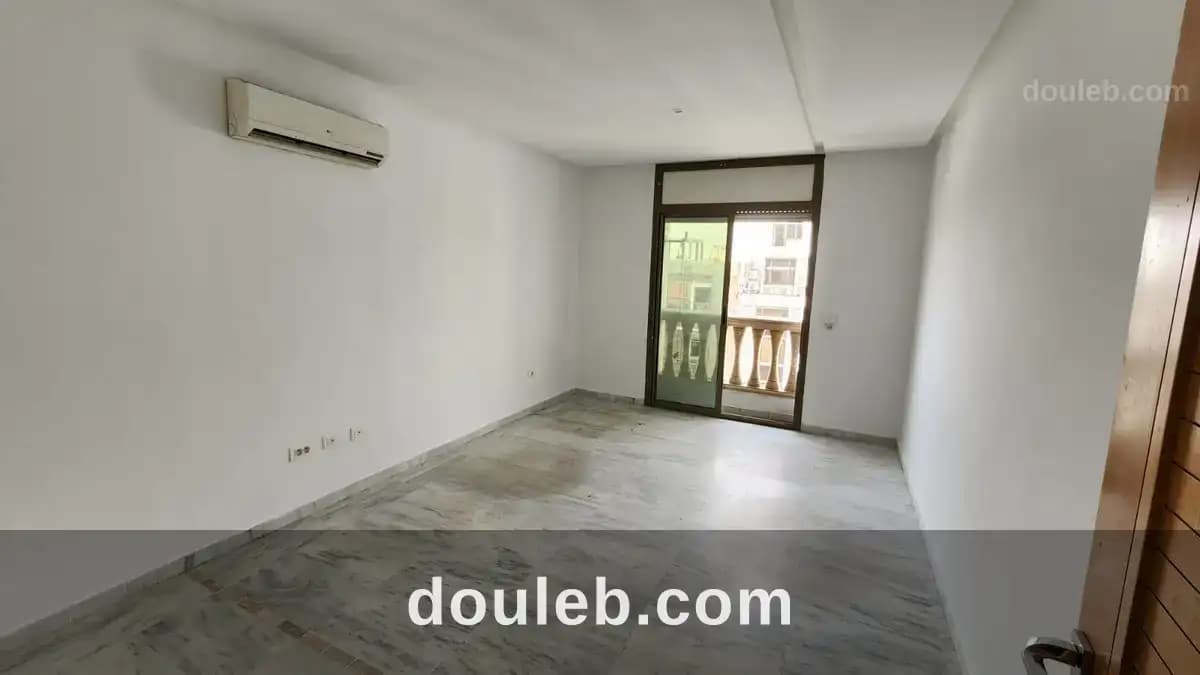 Appartement s2 avenue de la liberté à Tunis