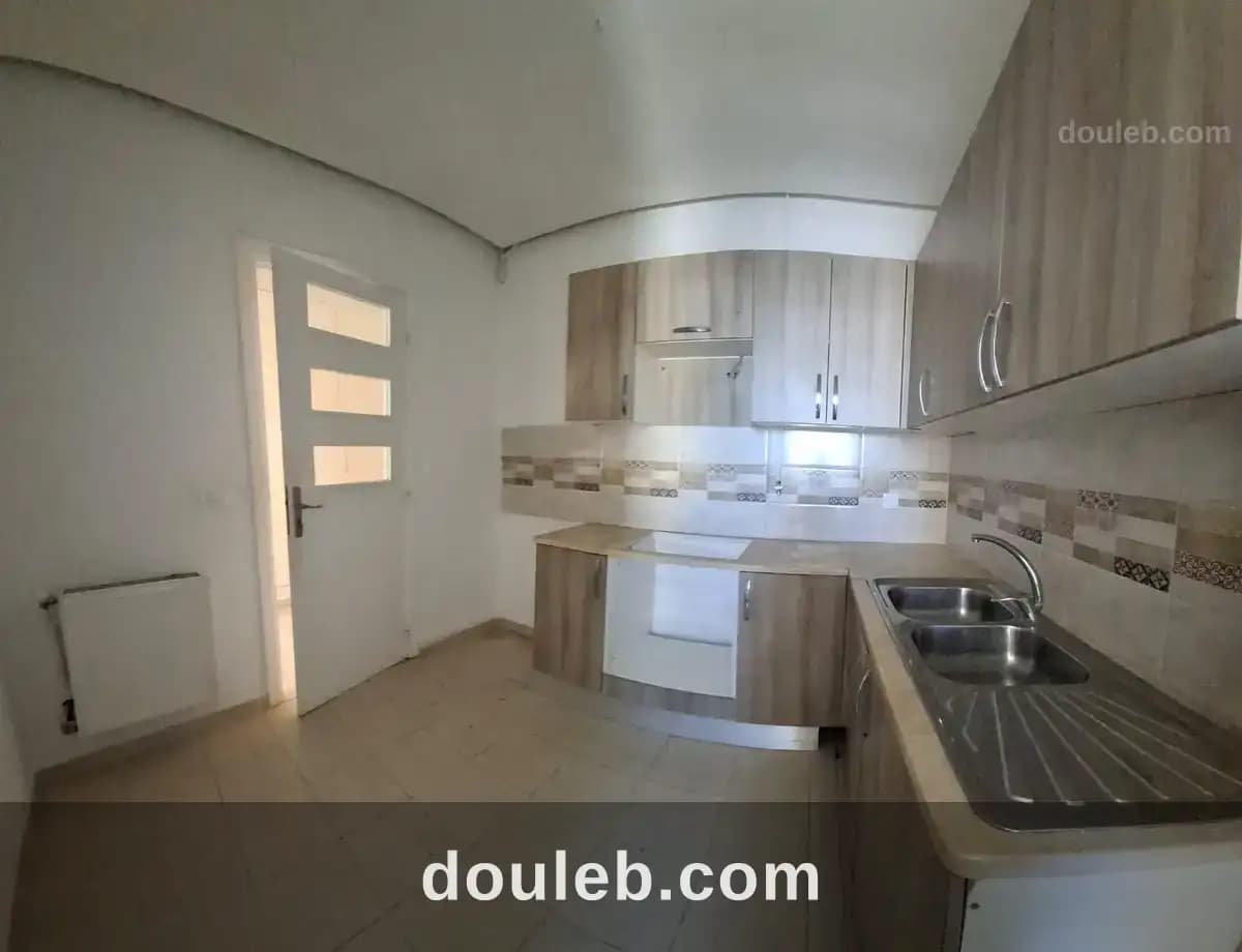 Un joli et lumineux appartement s2 à borj louzir - Miniature 2