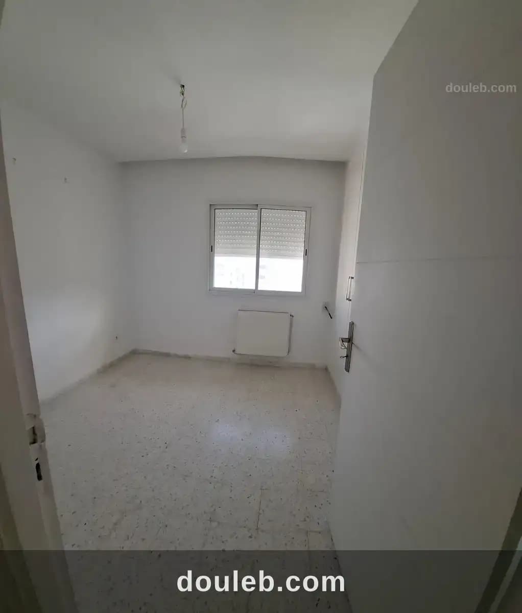 Un joli et lumineux appartement s2 à borj louzir - Miniature 4