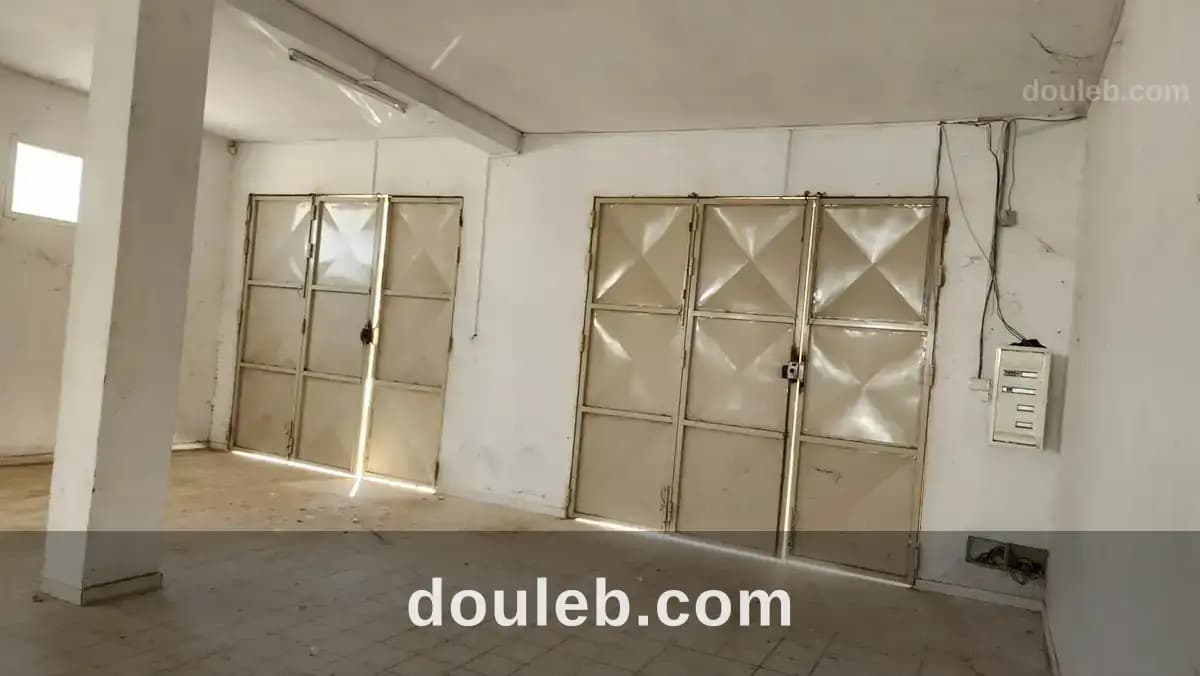 Dépôt de 230 m la soukra sidi fradj à Ariana