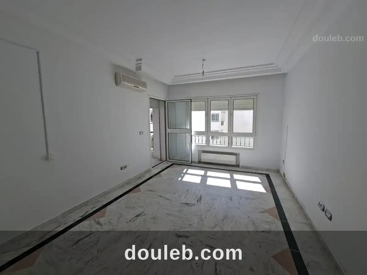 Bureau s plus 2 au centre urbain nord à Tunis