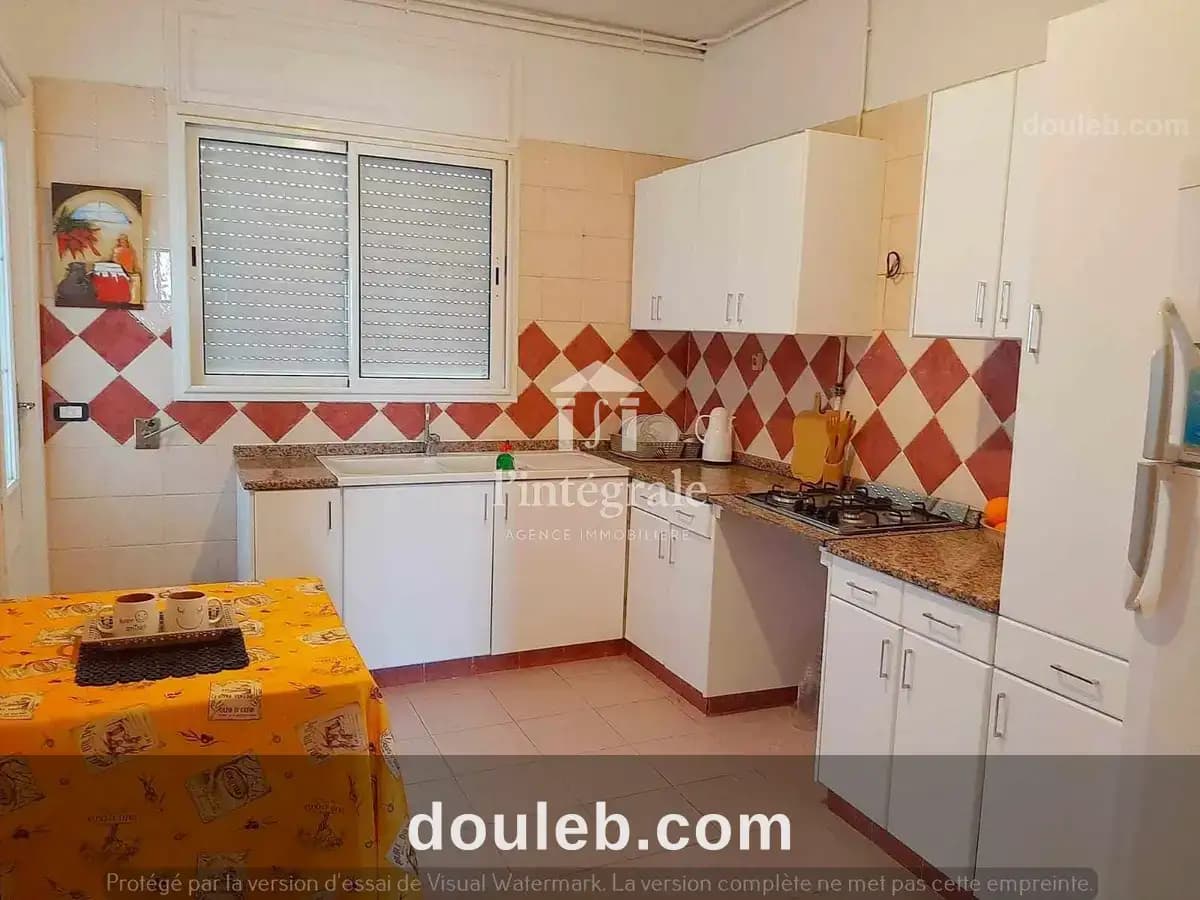 Bel appartement s2 meublé à Ariana