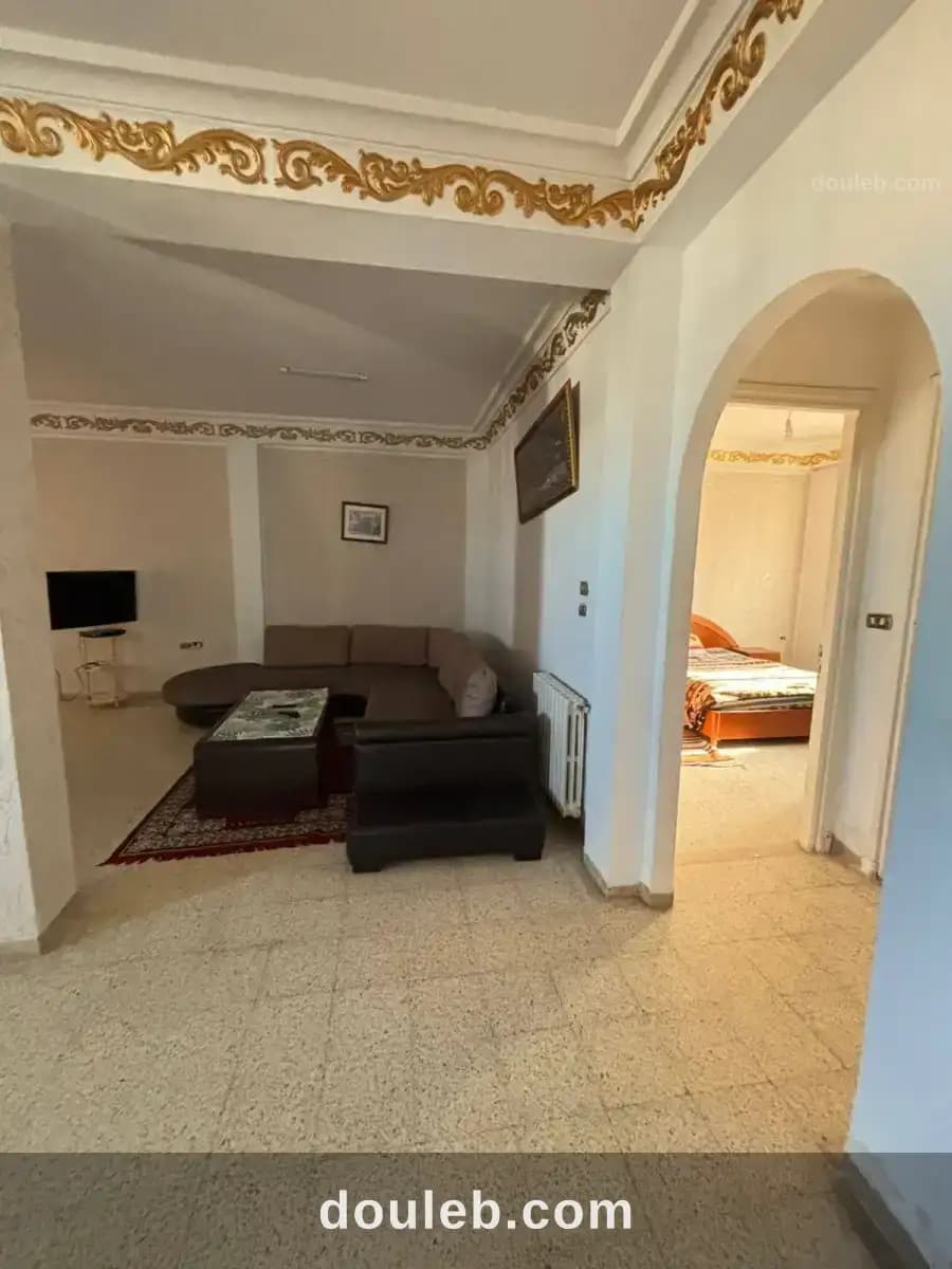 Joli appart s2 meublé et bien équipée à Tunis
