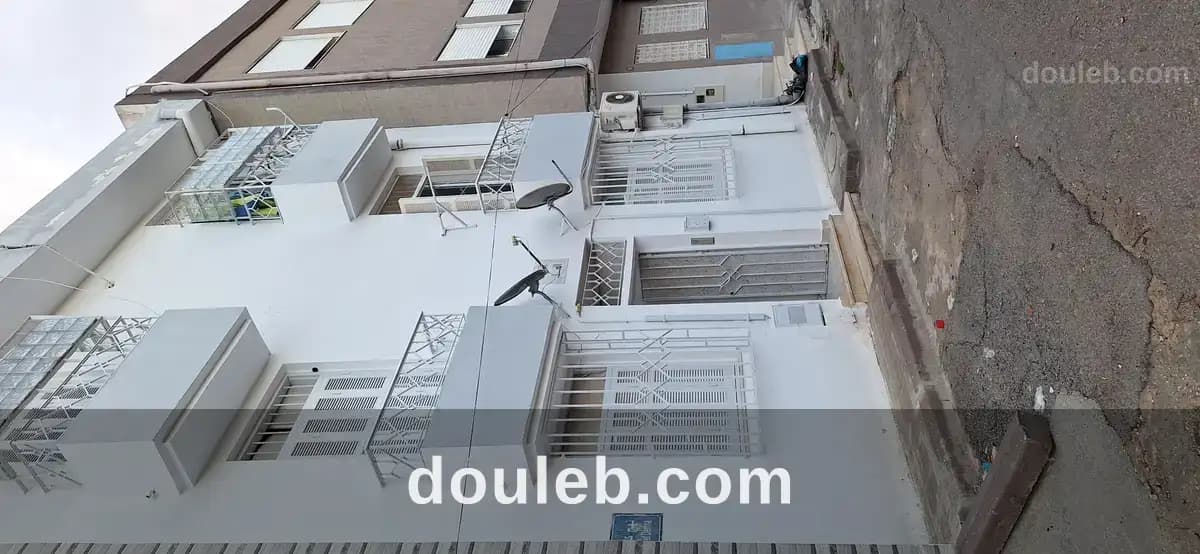 Al studio el omrane sup a cote terminus 38b et ptt à Tunis