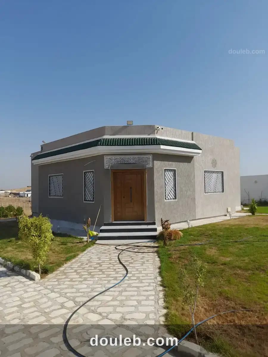 Villa neuve sur terrain 700 m à Manouba