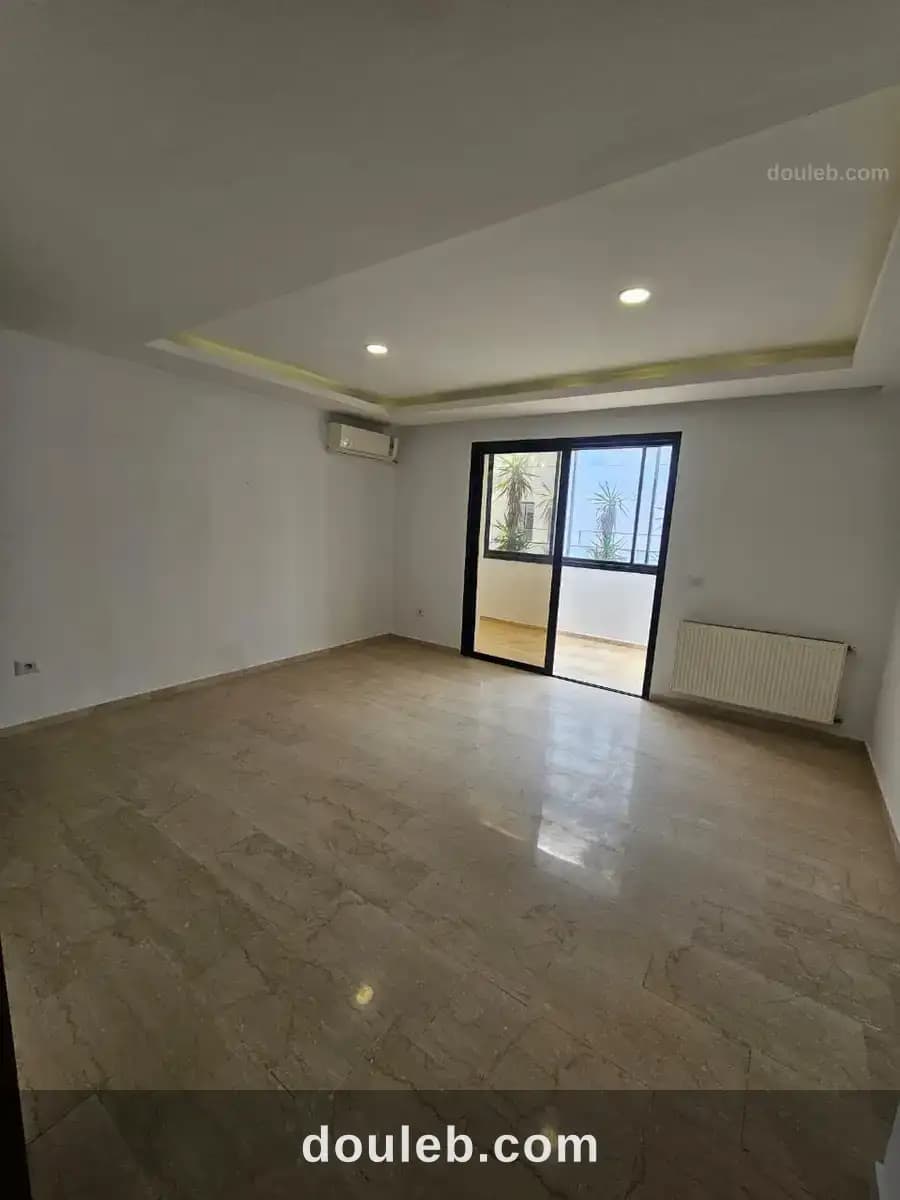 S plus trois bien orienté la nv soukra à Tunis