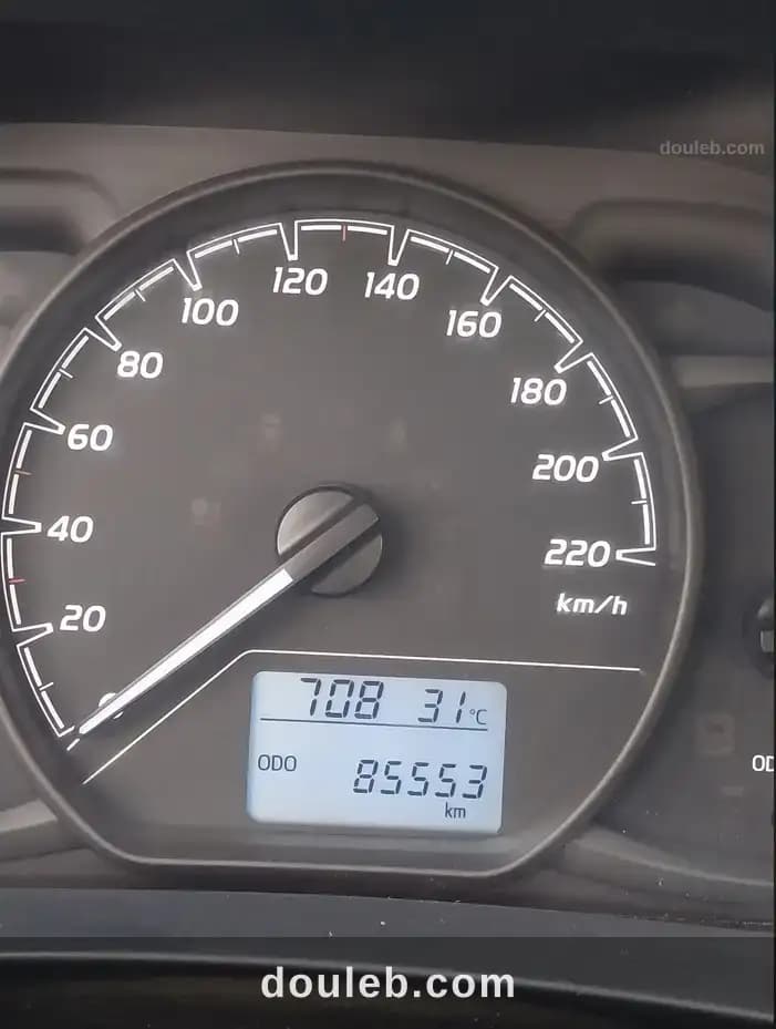 Toyota yaris première main en excellent état à Sfax