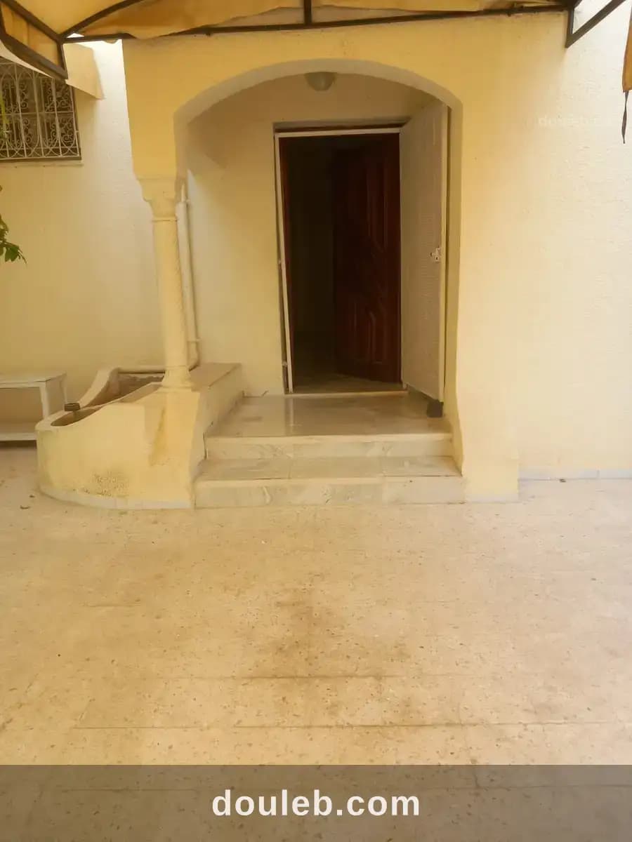 Villa en bon etat à Manouba