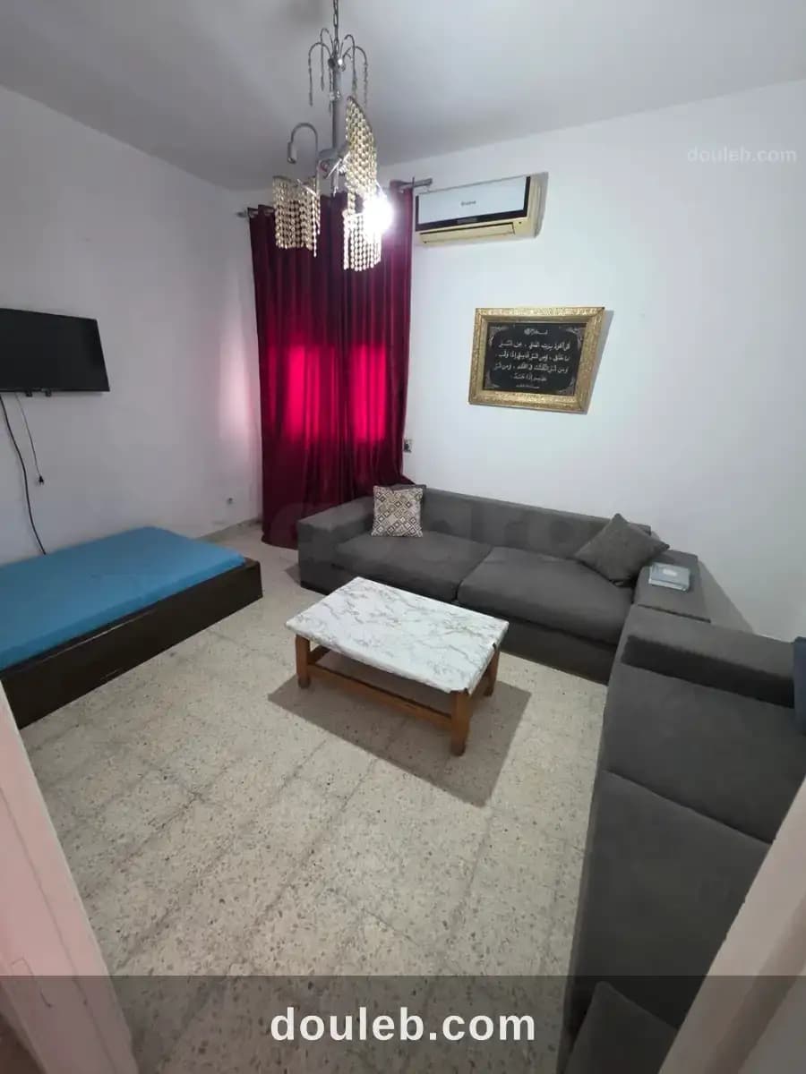 Joli appartement s2 meublée au rdc à Tunis