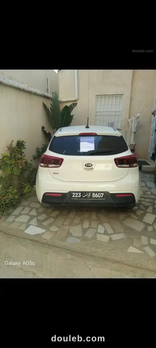 Kia rio sx à Ariana