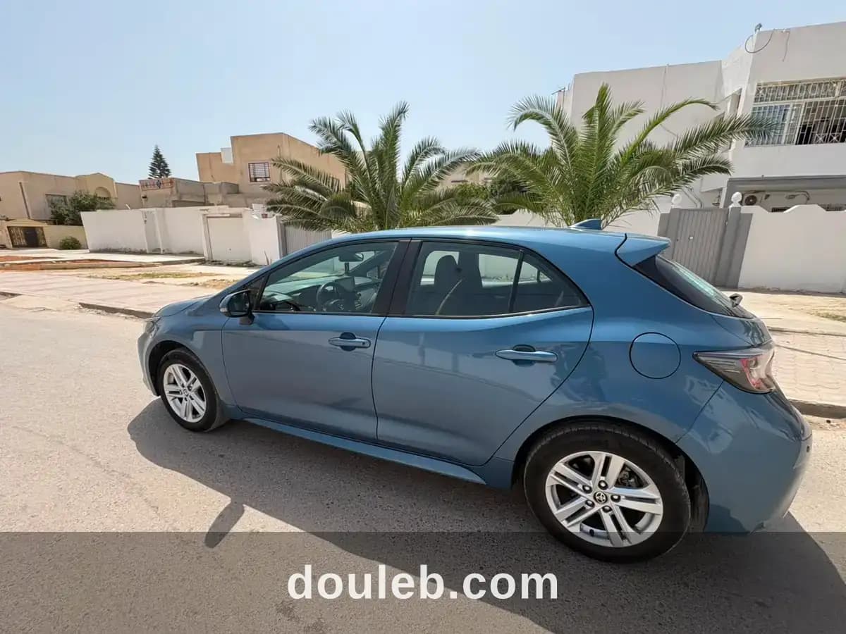 Toyota corolla hatchback dynamic bva - Miniature 2