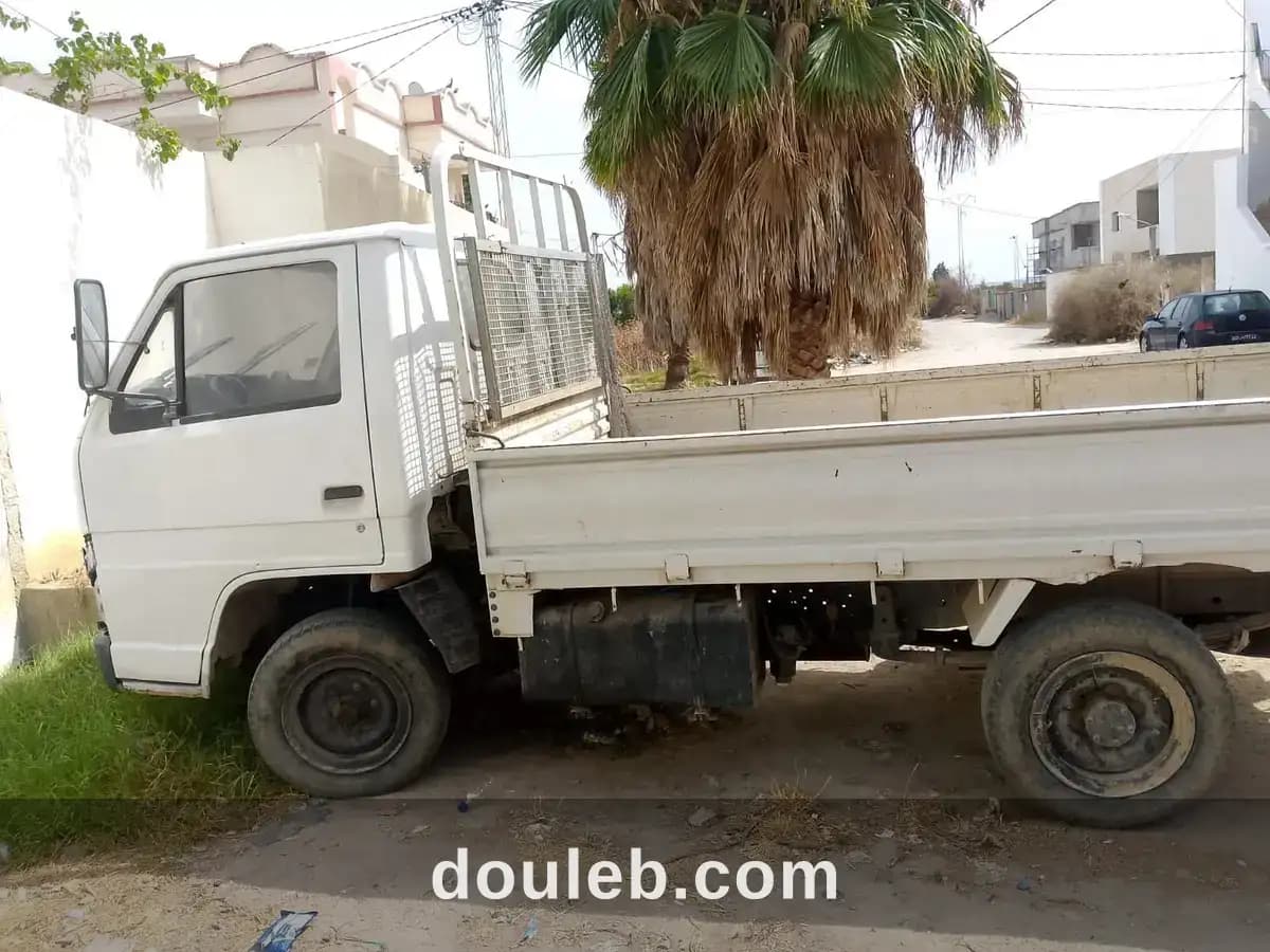 Camion isuzu - Miniature 5