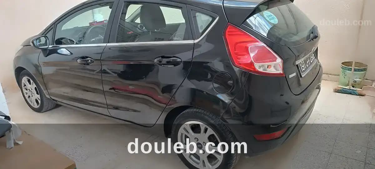 Ford fiesta ecoboost à Ben Arous
