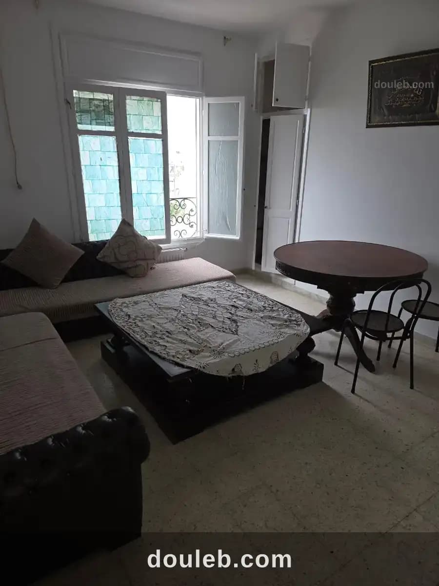 Joli appartement meublée a coté de capmus el manar - Miniature 2