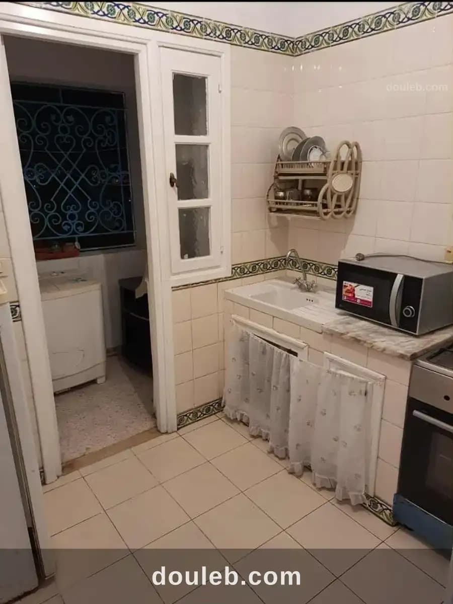 Joli appartement meublée a coté de capmus el manar - Miniature 4