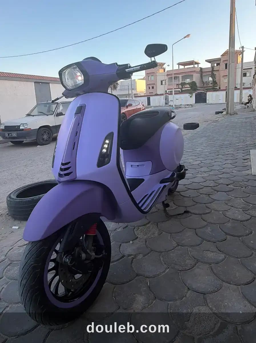 Vespa lx sprint à Gabès