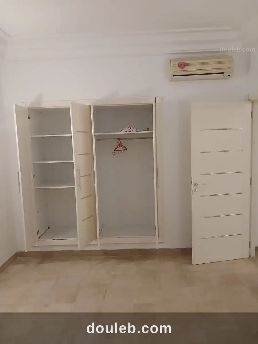 Bel appartement ennasr 2 - Miniature 2
