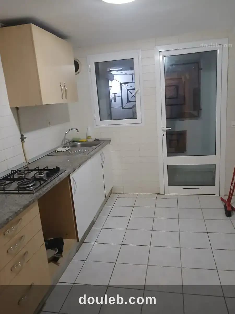 Bel appartement ennasr 2 - Miniature 4