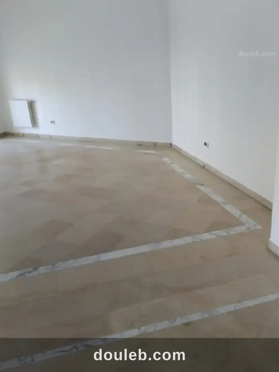 Un spacieux et ravissant appartement s3 à ennasr2 - Miniature 3